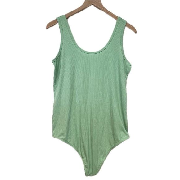 New Torrid Green Ribbed Knit Bodysuit - Size 1X - Picture 1 of 6
